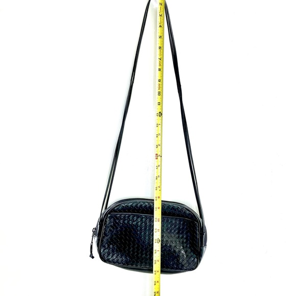 Ganson/Black/ShoulderbagWeave/Double Strap/Zipper Closure/Vintage/Hong Kong - Picture 12 of 15